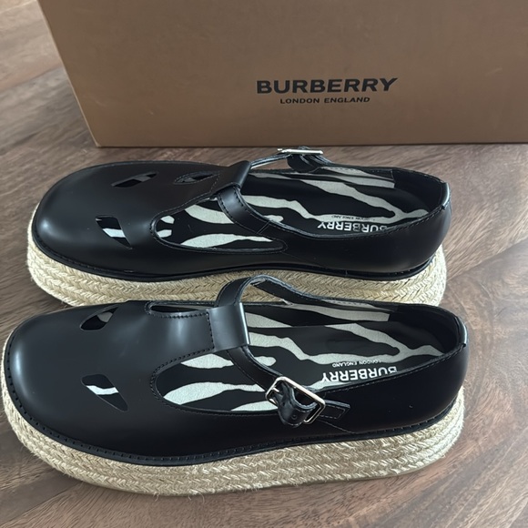 Leather Platform Mary Janes by Burberry, color - black, size -US9/39 - Picture 5 of 7